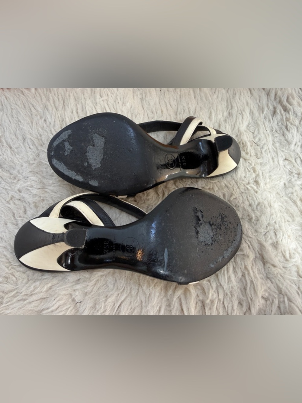 ✨PREOWNED ✨💯% AUTHENTIC CHANEL Black & Cream Cross-Strap Quilted Insole Heels - Picture 4 of 5